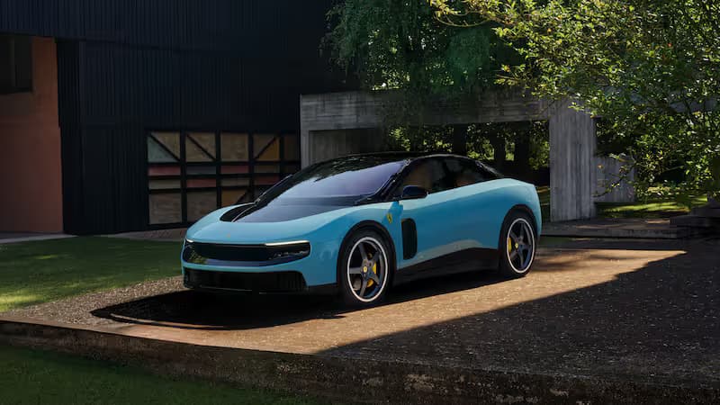 Ferrari tropieza en la bolsa: las dudas sobre su identidad histórica castigan las acciones tras el lanzamiento del eléctrico 'Luce'